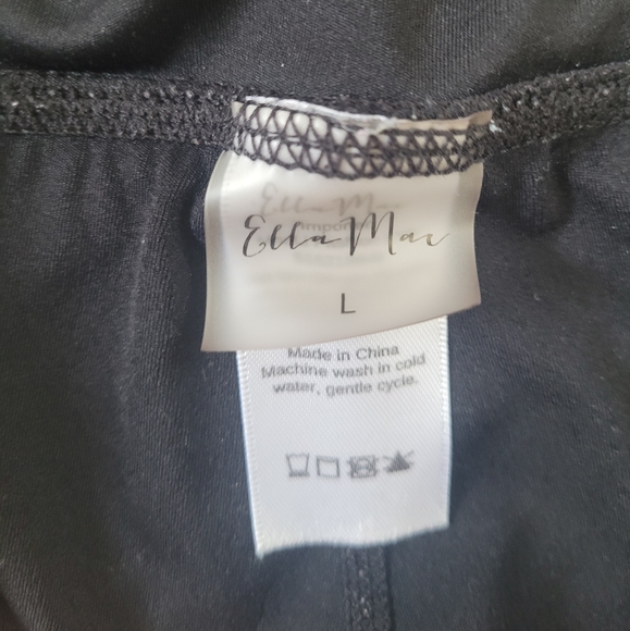 Athletic Skirt / Skort LARGE - Picture 3 of 3